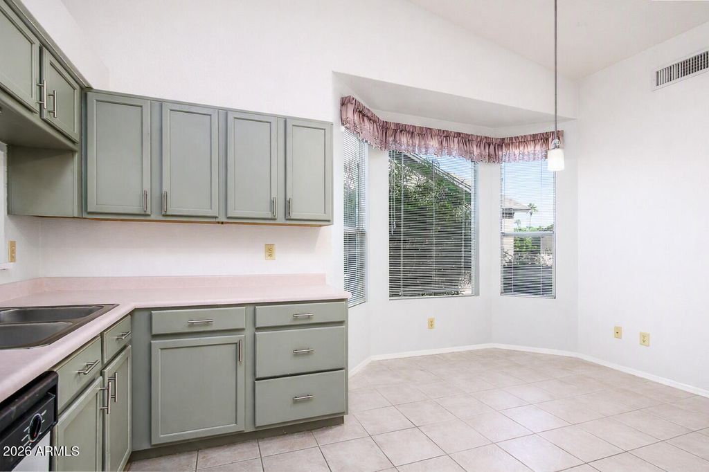 6972 S CHAMPIONSHIP Drive, Chandler, AZ 85249 — photo 5