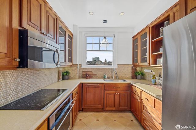 1880 Jackson Street 505, San Francisco, CA 94109