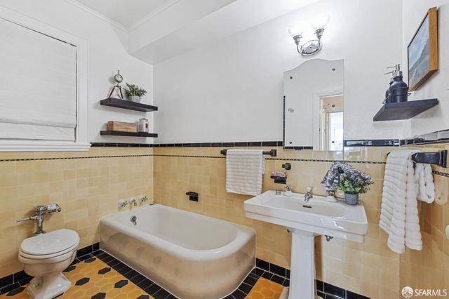 1880 Jackson Street 505, San Francisco, CA 94109