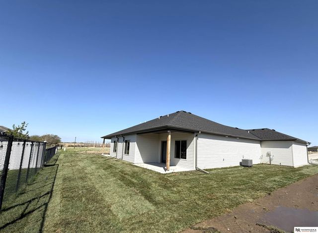 4931 Donnette Drive, Lincoln, NE 68514