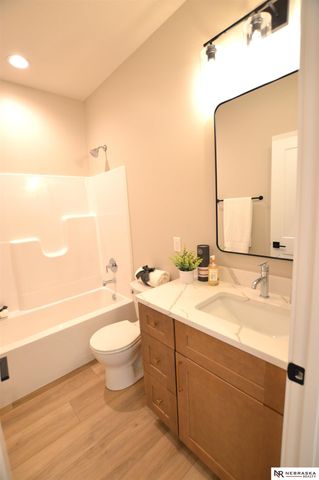 4931 Donnette Drive, Lincoln, NE 68514