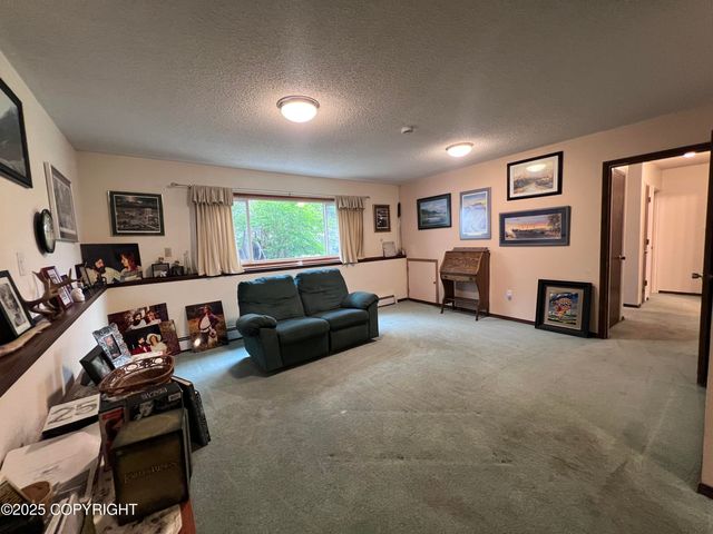3160 W 71st Avenue, Anchorage, AK 99502