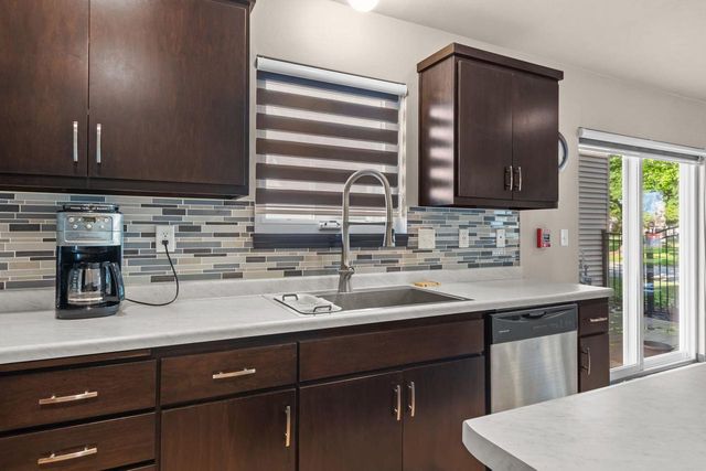 312 N VAN BUREN STREET, Green Bay, WI 54301