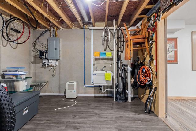 312 N VAN BUREN STREET, Green Bay, WI 54301