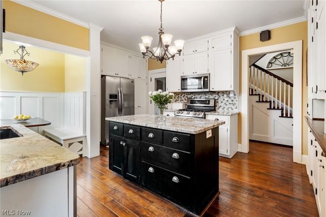 1015 Portage Street NW, North Canton, OH 44720