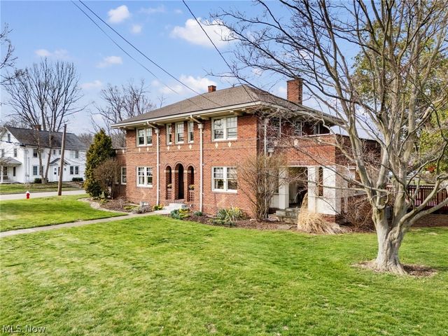 1015 Portage Street NW, North Canton, OH 44720