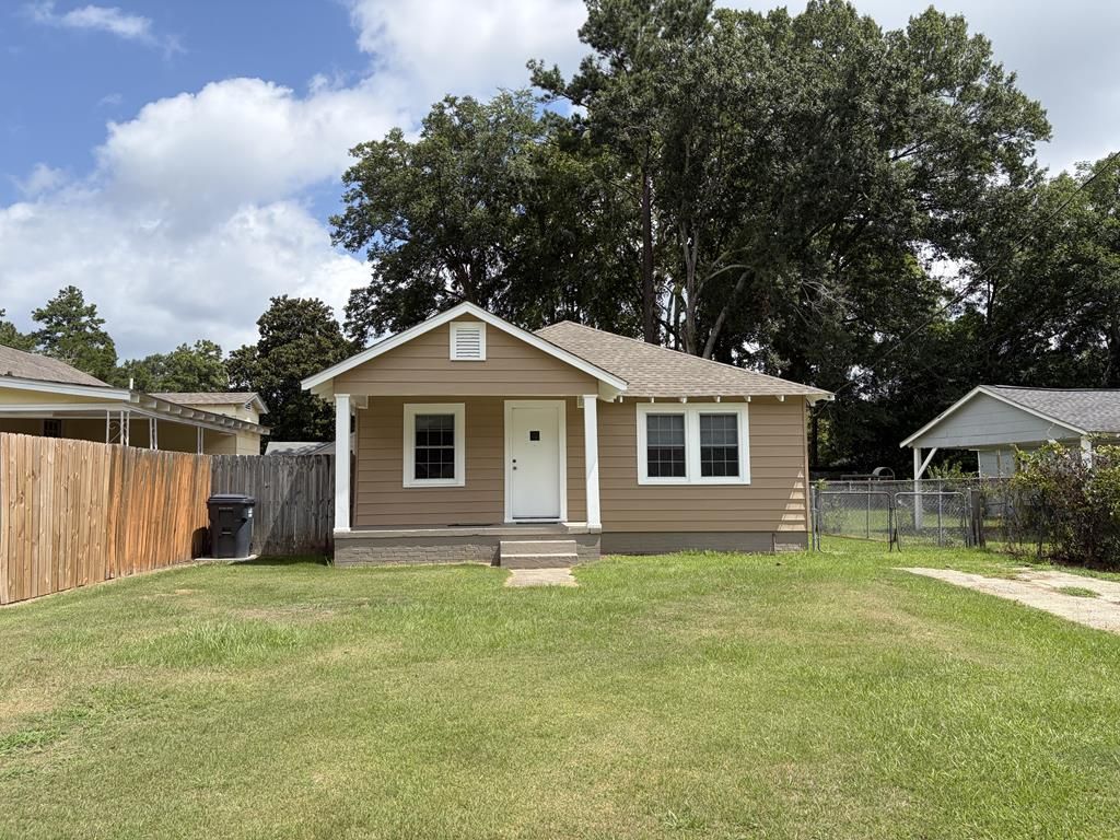 1808 16th Place, Phenix City, AL 36867