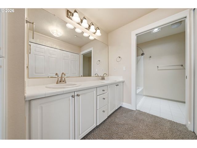 520 Se COLUMBIA RIVER Dr 433, Vancouver, WA 98661