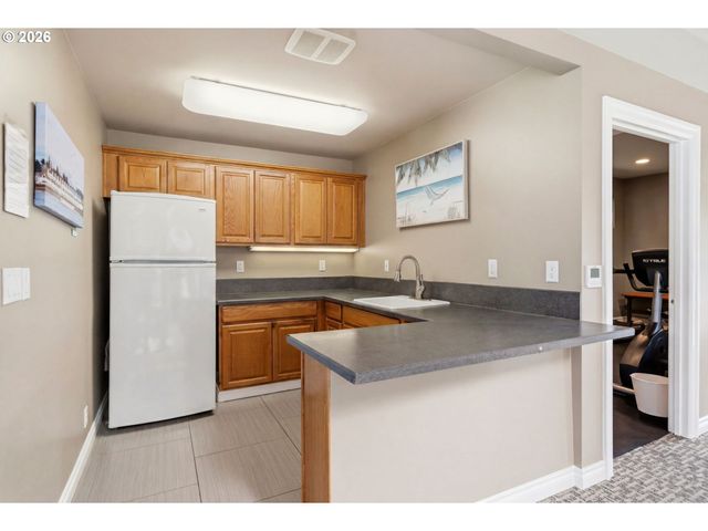 520 Se COLUMBIA RIVER Dr 433, Vancouver, WA 98661