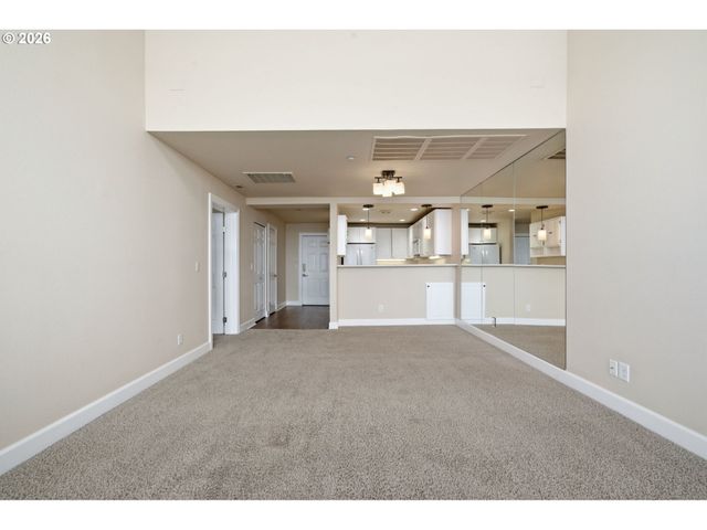 520 Se COLUMBIA RIVER Dr 433, Vancouver, WA 98661