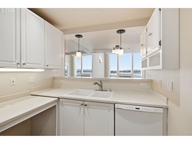 520 Se COLUMBIA RIVER Dr 433, Vancouver, WA 98661
