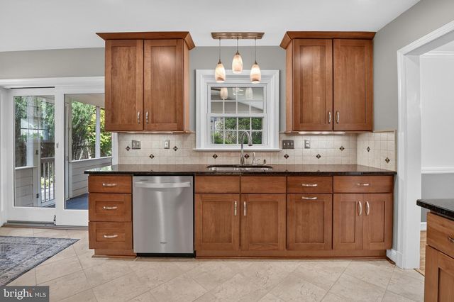 9701 LAWNDALE DR, Silver Spring, MD 20901