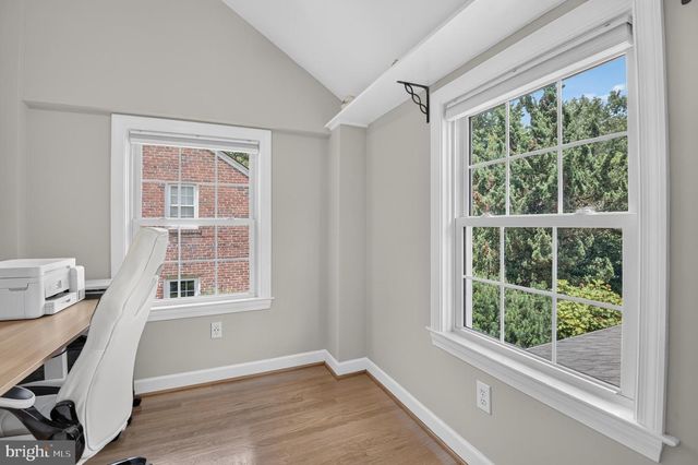 9701 LAWNDALE DR, Silver Spring, MD 20901