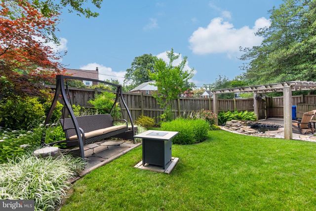 9701 LAWNDALE DR, Silver Spring, MD 20901