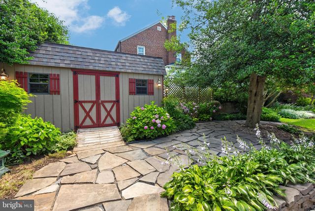 9701 LAWNDALE DR, Silver Spring, MD 20901