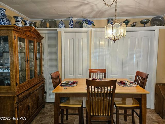 502 Raleigh Road, Clinton, NC 28328