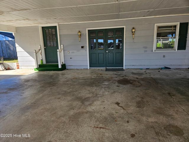 502 Raleigh Road, Clinton, NC 28328