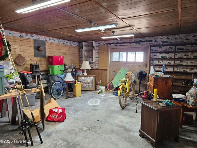 502 Raleigh Road, Clinton, NC 28328