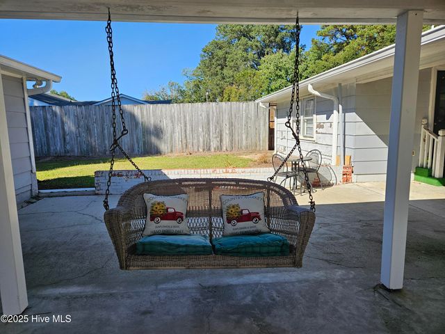 502 Raleigh Road, Clinton, NC 28328