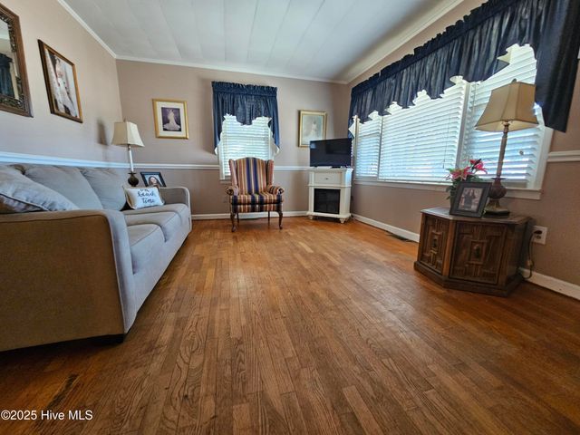 502 Raleigh Road, Clinton, NC 28328