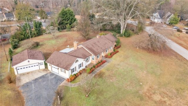 300 woodfern Circle, Anderson, SC 29625