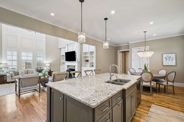 1110B Biltmore Dr, Nashville, TN 37204