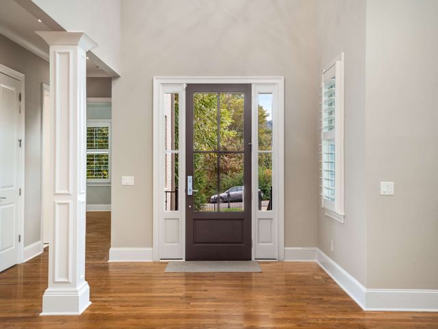 1110B Biltmore Dr, Nashville, TN 37204