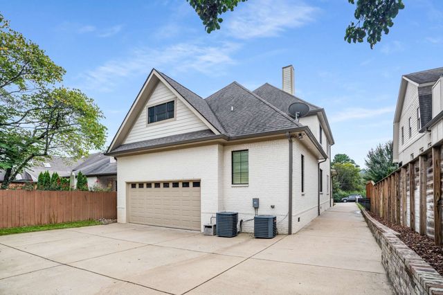 1110B Biltmore Dr, Nashville, TN 37204