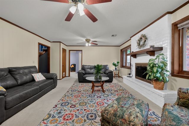 2917 Greenwood Court, Bartlesville, OK 74006