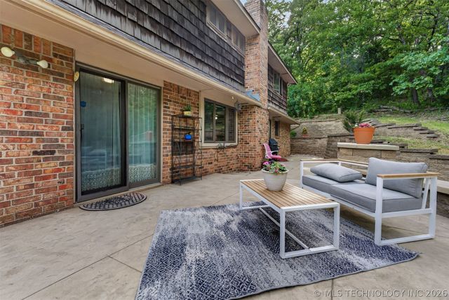 2917 Greenwood Court, Bartlesville, OK 74006