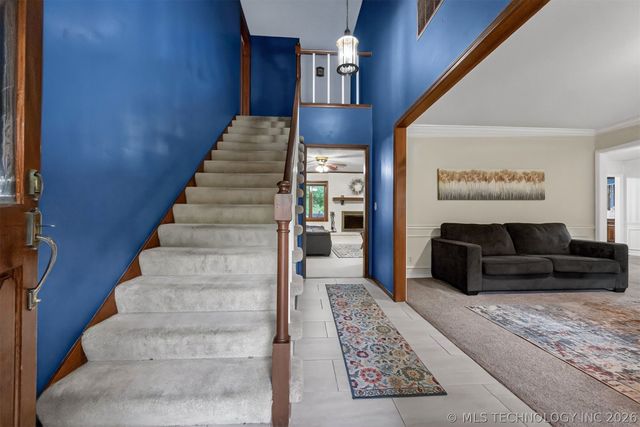 2917 Greenwood Court, Bartlesville, OK 74006