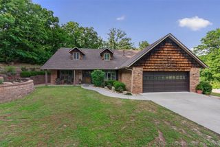 2917 Greenwood Court, Bartlesville, OK 74006
