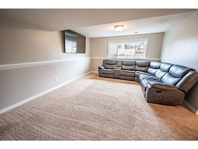 1330 Hunter Hill Drive, Hammond, WI 54015