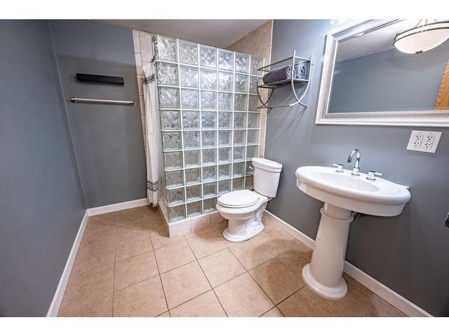 1330 Hunter Hill Drive, Hammond, WI 54015