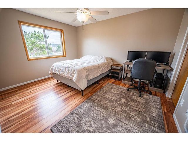 1330 Hunter Hill Drive, Hammond, WI 54015