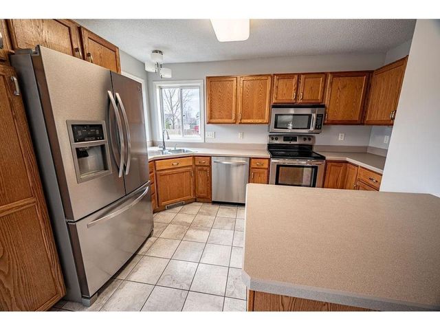 1330 Hunter Hill Drive, Hammond, WI 54015