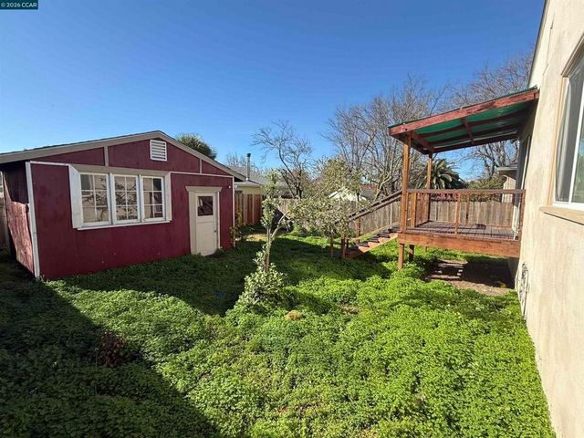 408 E J St, Benicia, CA 94510