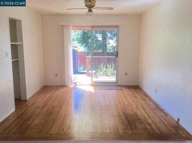 408 E J St, Benicia, CA 94510