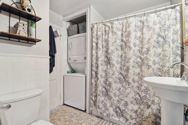 14 Prospect Hill Drive, East Windsor, CT 06088