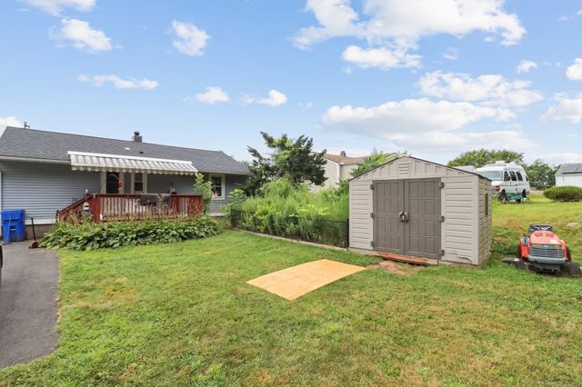 14 Prospect Hill Drive, East Windsor, CT 06088