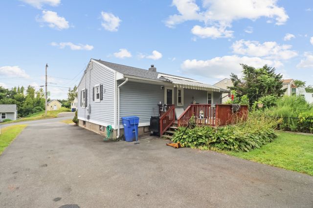14 Prospect Hill Drive, East Windsor, CT 06088