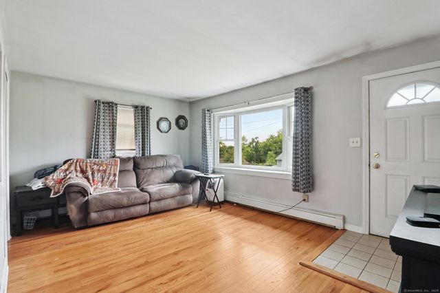 14 Prospect Hill Drive, East Windsor, CT 06088