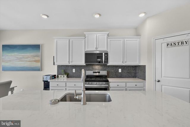 217 SEVEN SPRINGS LN, Downingtown, PA 19335