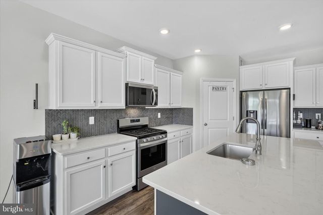 217 SEVEN SPRINGS LN, Downingtown, PA 19335