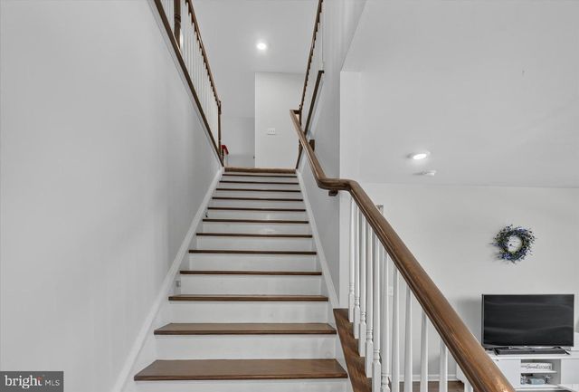 217 SEVEN SPRINGS LN, Downingtown, PA 19335