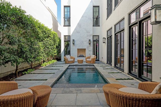 2521 Westgate Drive, Houston, TX 77019