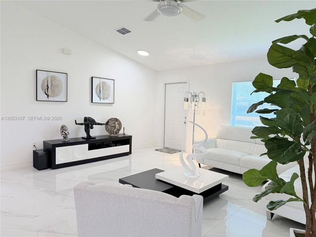 700 Connecticut Ln, Lehigh Acres, FL 33936