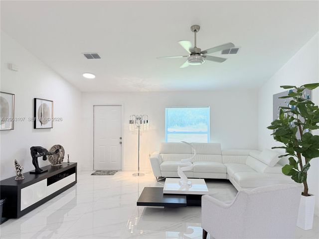 700 Connecticut Ln, Lehigh Acres, FL 33936