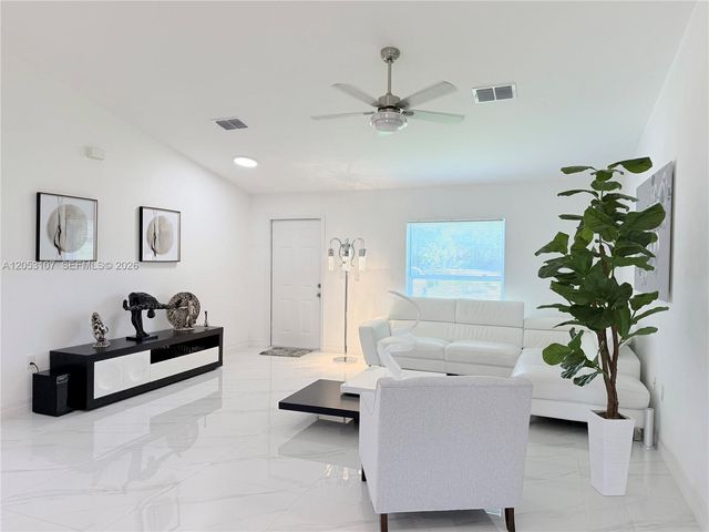 700 Connecticut Ln, Lehigh Acres, FL 33936