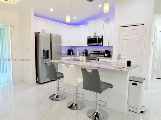 700 Connecticut Ln, Lehigh Acres, FL 33936